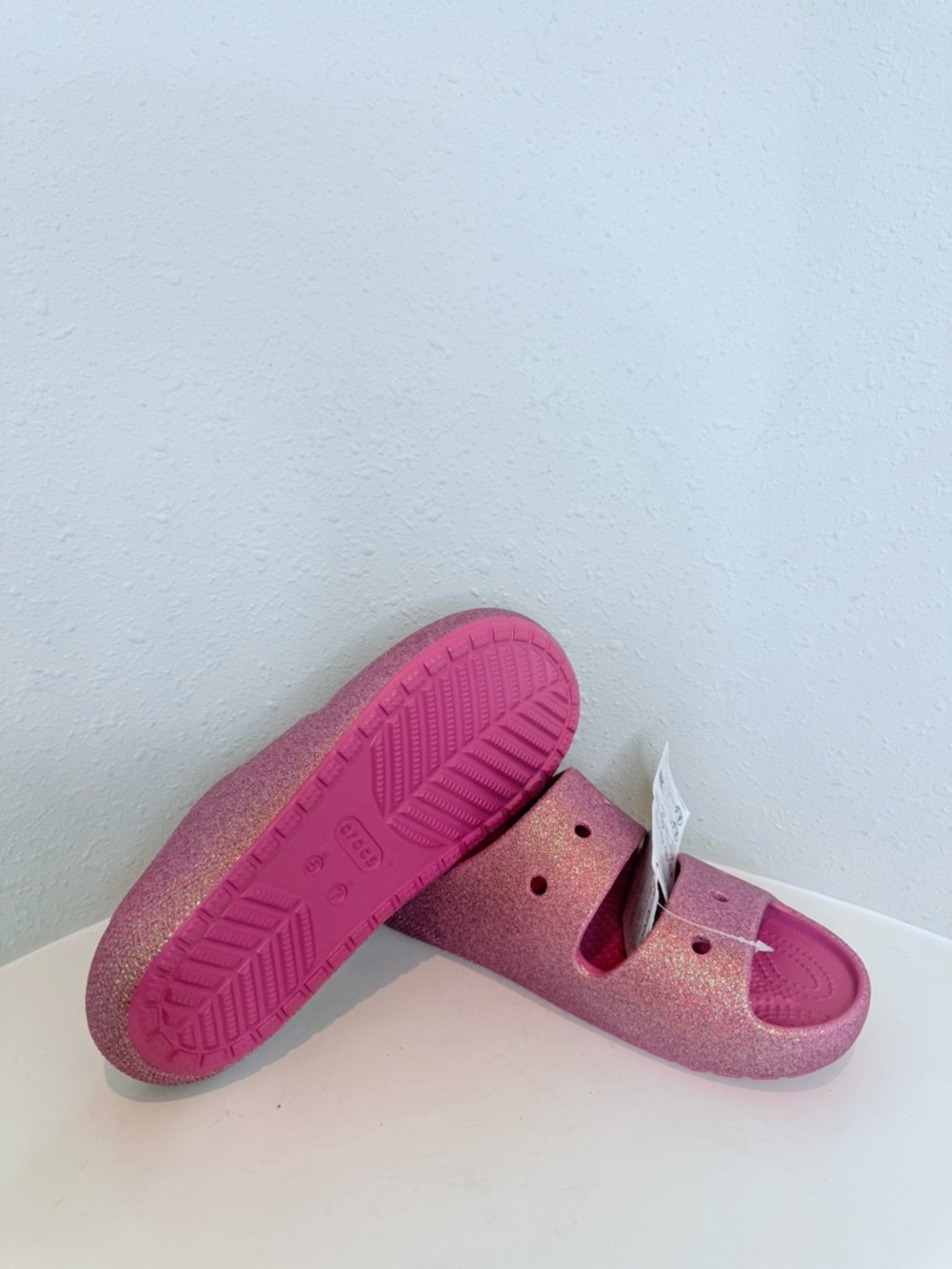 Crocs Classic Iridescent Glitter Unisex Hot Pink Slides Size W 7 NWT - Picture 10 of 11